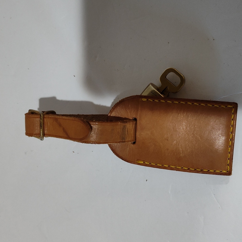Louis Vuitton Tan Leather Luggage Tag with Gold Lock #305 - Picture 5 of 7